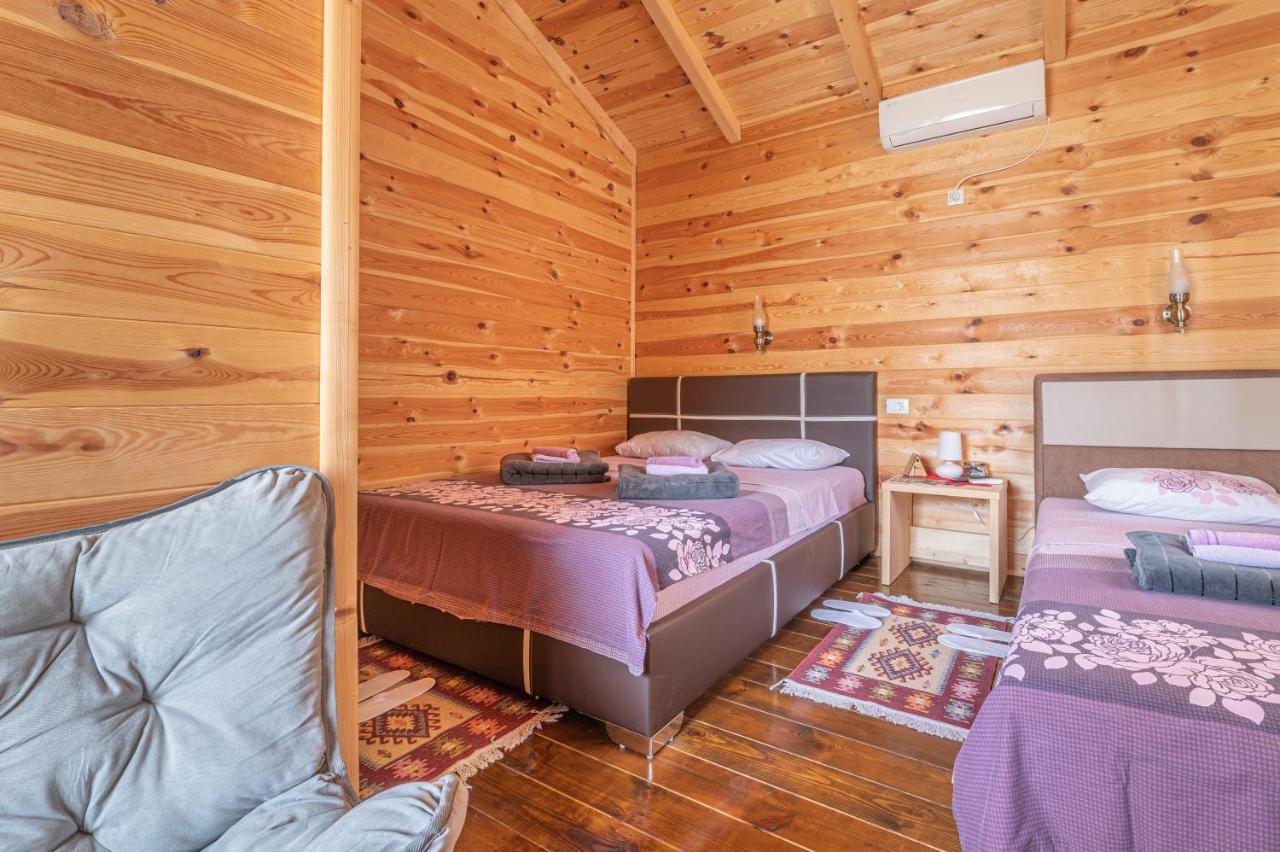 Holiday Village Ostrog Nikšić Εξωτερικό φωτογραφία